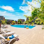 Apartment Holiday Garden Resort *