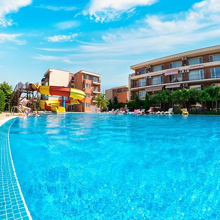 Holiday Garden Resort *