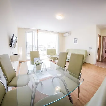 Apartment Holiday Garden Resort Sunny Beach
