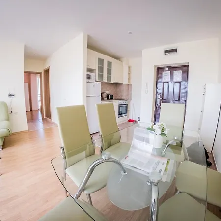 Holiday Garden Resort Apartment *